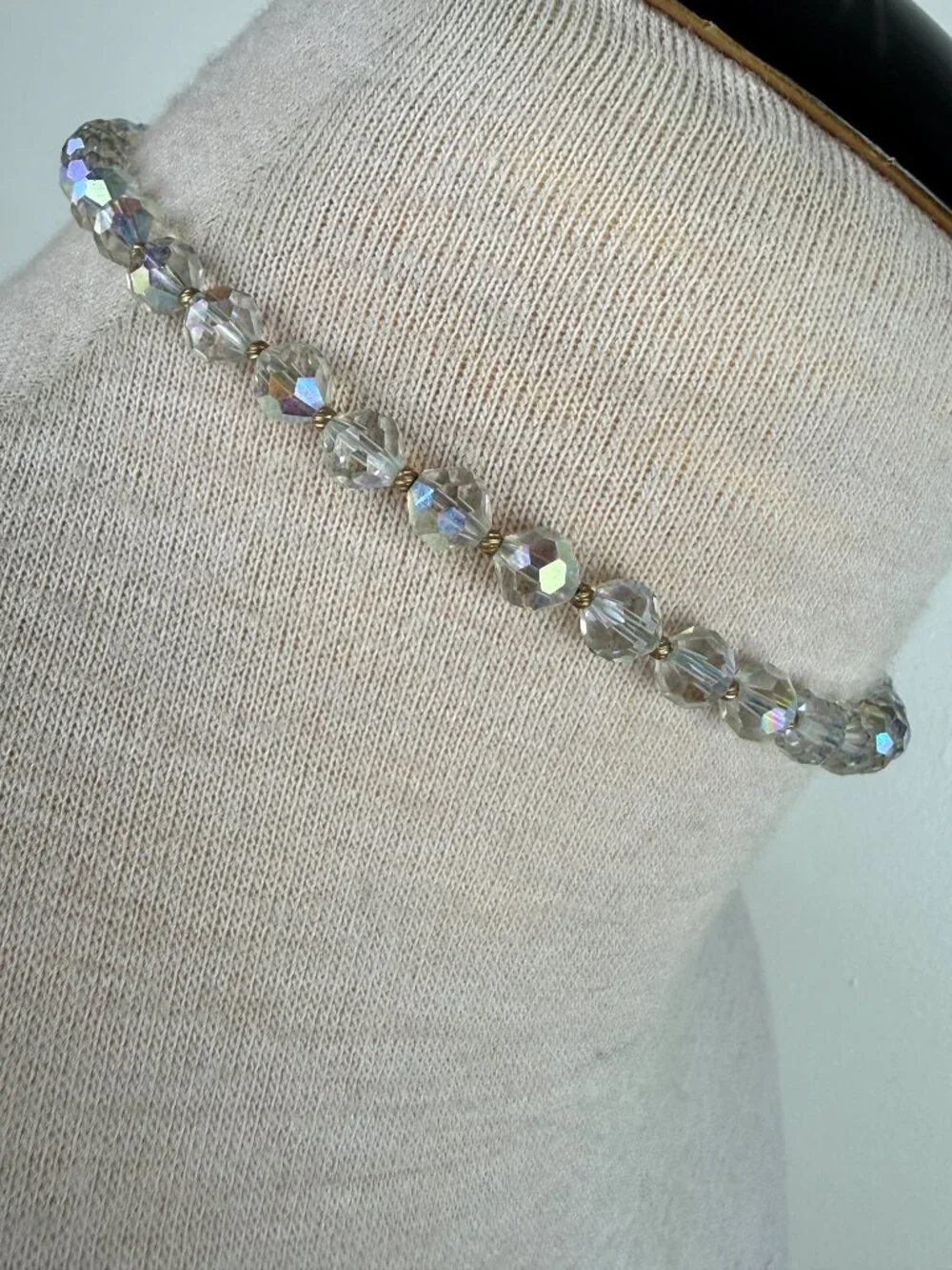 Vintage Aurora Borealis Glass Bead Necklace 15
